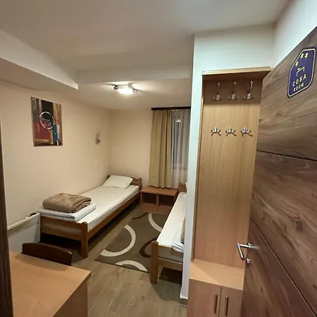 Apartament Veljkovic - Sobe & 